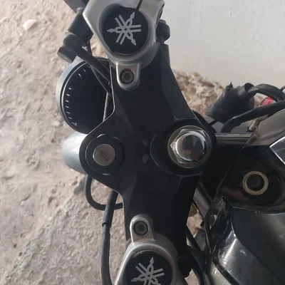 Nắp đậy lỗ ốc ghi-đông 29mm cho xe Yamaha (Yamaha Cap)