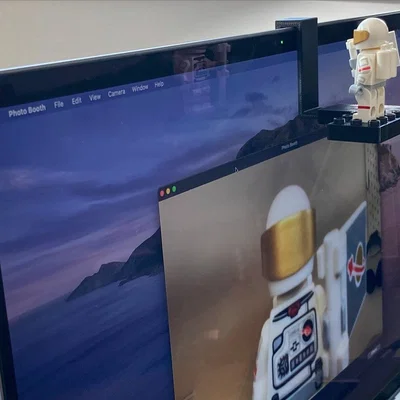 Bệ Webcam LEGO Minifigure cho Laptop