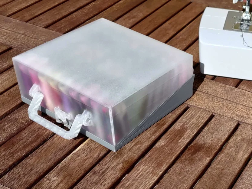 Krabička na nitě - Thread box (Hộp đựng chỉ máy may) - Image 2
