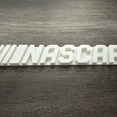 Bảng Logo NASCAR (NASCAR Logo Plate)