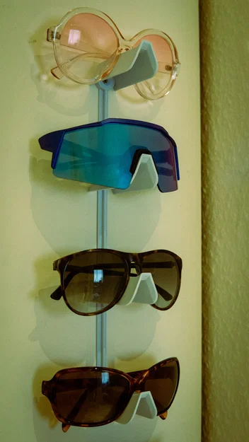 Móc treo kính mát gắn tường (Sunglasses Wall Mount) - Image 1