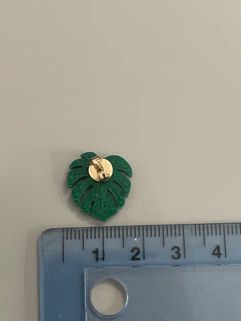 Bông tai Stud hình lá Monstera (Monstera Leaf Stud Earrings) - Image 3
