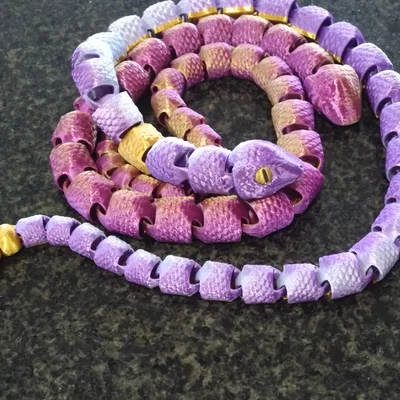 Đồ chơi Ekans khớp nối (Articulated Ekans Toy)