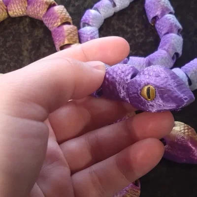 Đồ chơi Ekans khớp nối (Articulated Ekans Toy)