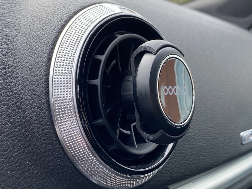 Giá đỡ thiết bị cảnh báo OOONO cho khe gió điều hòa xe Audi A3 - Image 2