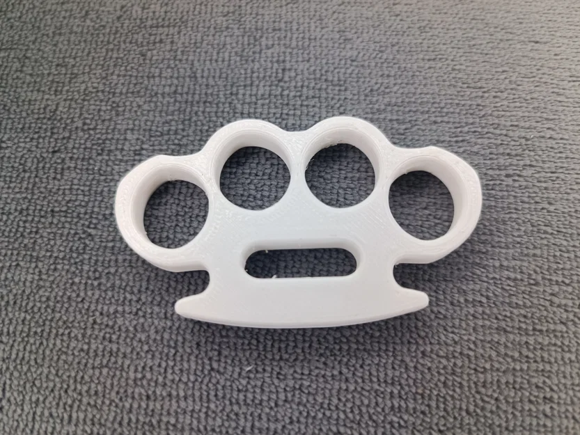Mô hình tay gấu bảo vệ (Defense Knuckles) cổ điển in 3D - Image 1
