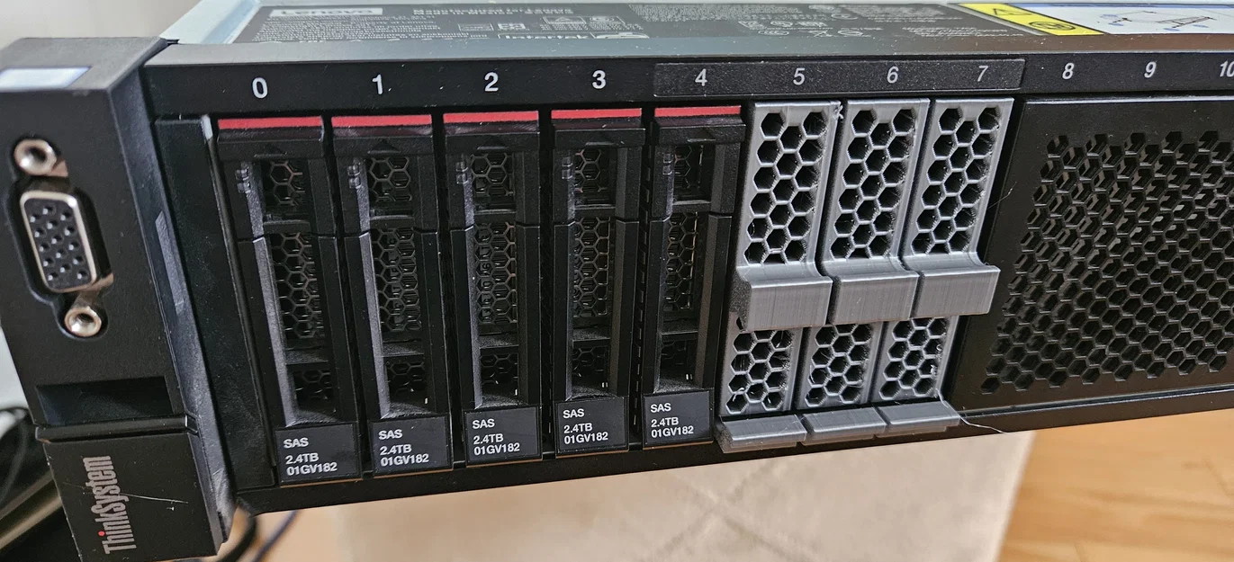 Khay HDD in 3D cho Lenovo ThinkSystem (SM17A06246) - Image 3