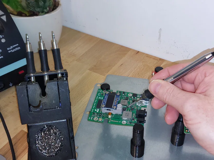 MagSpring PCB Holder – Kẹp giữ PCB nam châm lò xo - Image 8