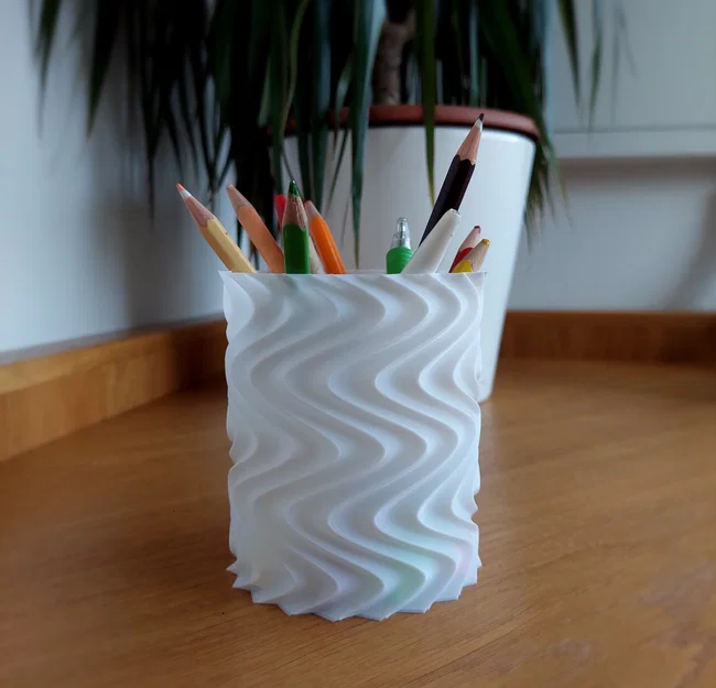 Ống cắm bút họa tiết sóng (Wavy Pencil Holder) in 3D cực đẹp - Image 1