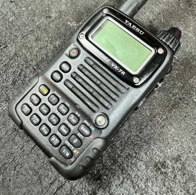 Nắp che cổng sạc Yaesu VX-7R (Charging Port Cover) - Image 3