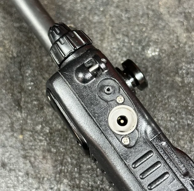 Nắp che cổng sạc Yaesu VX-7R (Charging Port Cover) - Image 4