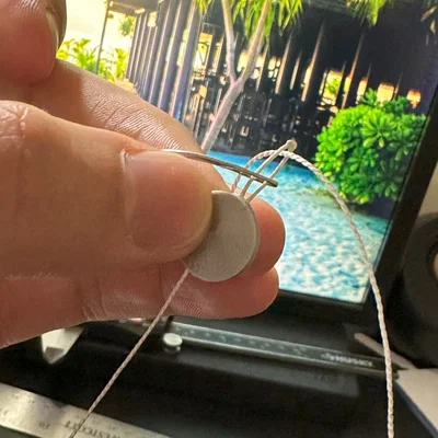Dụng cụ xỏ kim chỉ 3D (Simple Needle Threader) nhỏ gọn tiện lợi