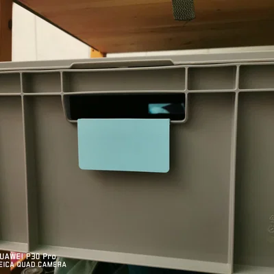 Bảng tên gắn thùng Euro Box - Phụ kiện 3D thông minh cho kho bãi