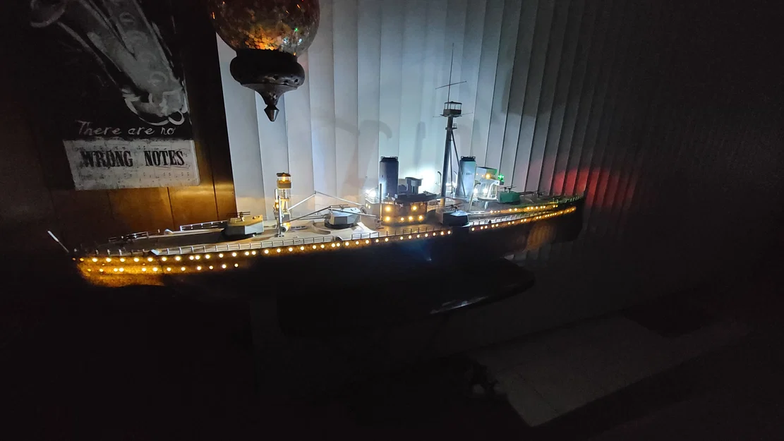 Mô hình tàu chiến HMS Dreadnought 1906 tỉ lệ 1:100 điều khiển từ xa - Image 5