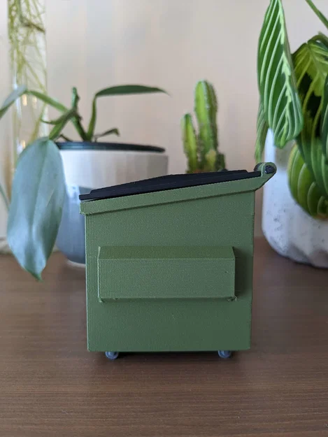 Thùng rác bốc cháy (Little Dumpy) - Dumpster Fire - Image 4