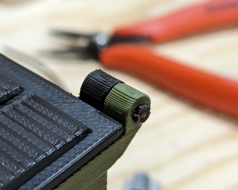 Thùng rác bốc cháy (Little Dumpy) - Dumpster Fire - Image 9