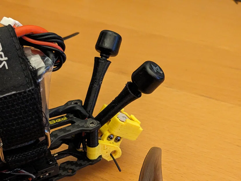 Giá đỡ ăng-ten kép Walksnail cho khung Speedybee Master 5 V2 - Image 1