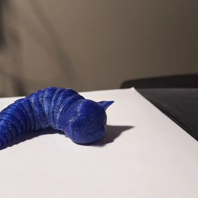 Mô hình chú mèo sên khớp nối (Articulated Cat Slug) đáng yêu