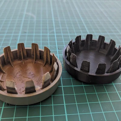BNR32 - Nissan Skyline R32 GTR - Nắp chụp trung tâm mâm (Wheel Centre Cap)