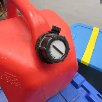 Nắp Can Xăng (Gas Can Cap)