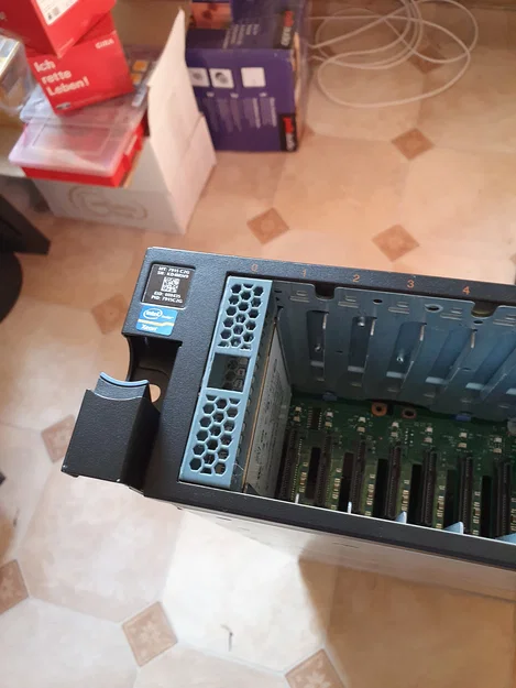 Khay Tray 2.5" cho IBM System x3650 M4 - Image 1