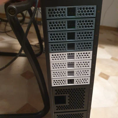 Khay Tray 2.5" cho IBM System x3650 M4