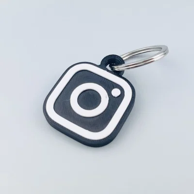 Móc khóa biểu tượng Instagram in 3D nhỏ gọn