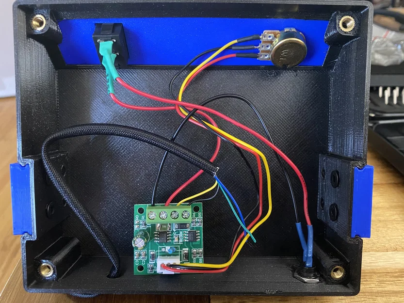 Máy hút khói hàn mini di động (Portable Solder Fume Extractor) - Image 3