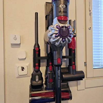 Giá treo phụ kiện Dyson V8
