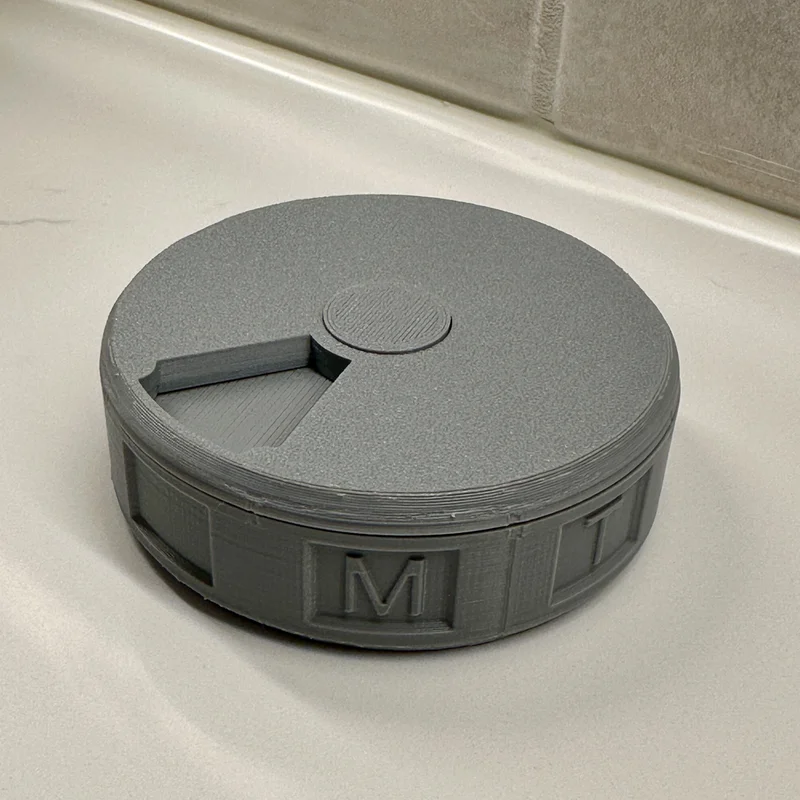 Hộp Chia Thuốc Tuần Nam Châm (Magnetic Weekly Pill Organizer)