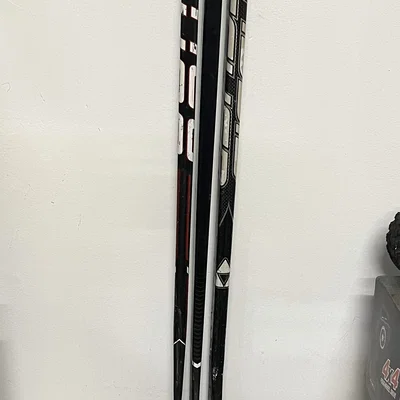 Ngàm treo tường cho gậy hockey (Hockey Stick Wall Mounts)