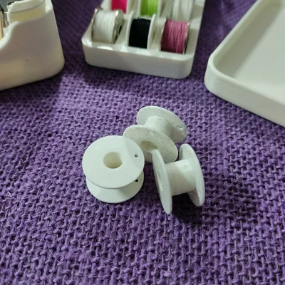 Hộp Lưu Trữ Suốt Chỉ và Chân Vịt cho Máy May Gia Đình