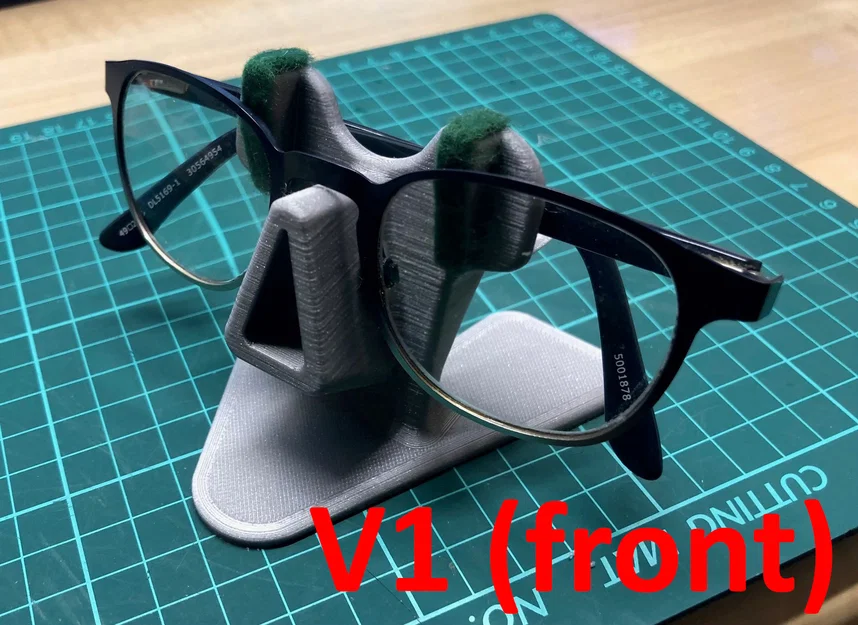 Kệ để kính (Glasses / Spectacles stand) - Image 1