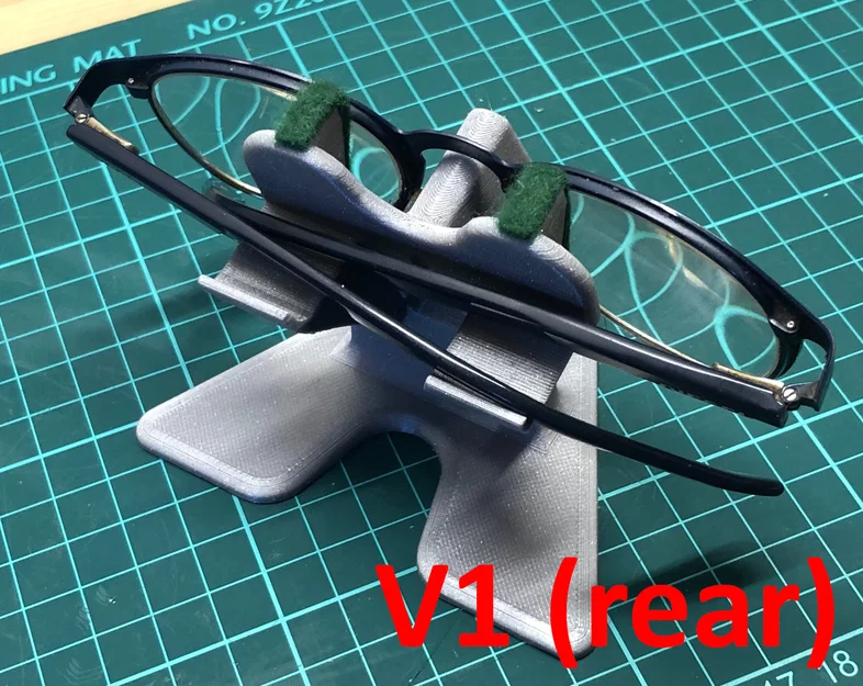 Kệ để kính (Glasses / Spectacles stand) - Image 2