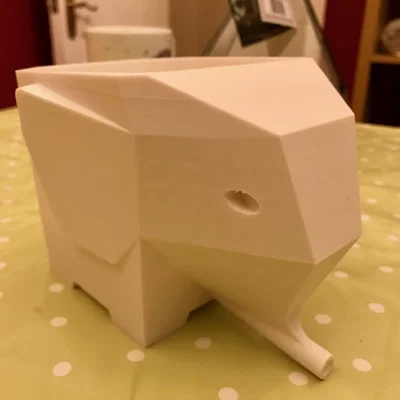 Chậu cây hình voi (Elephant Plant Pot)