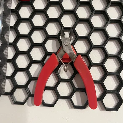 Móc treo kìm cắt cho bảng Honeycomb Storage Wall cực tiện lợi