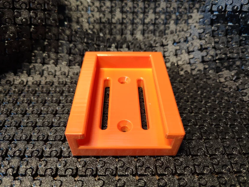 Giá Treo Tường Pin Black and Decker (36V/40V) - Image 2