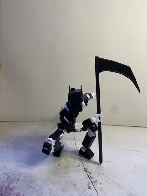 Mô hình lưỡi hái (Lucky 13 Scythe) - Phụ kiện độc đáo cho robot - Image 1
