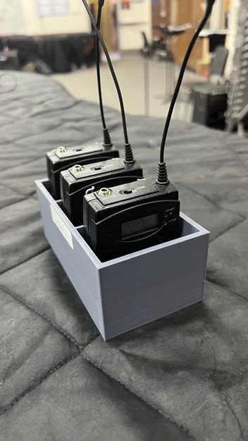 Khay 3D lưu trữ Bodypack Sennheiser EW G4 chuyên dụng cho tủ Rack - Image 1