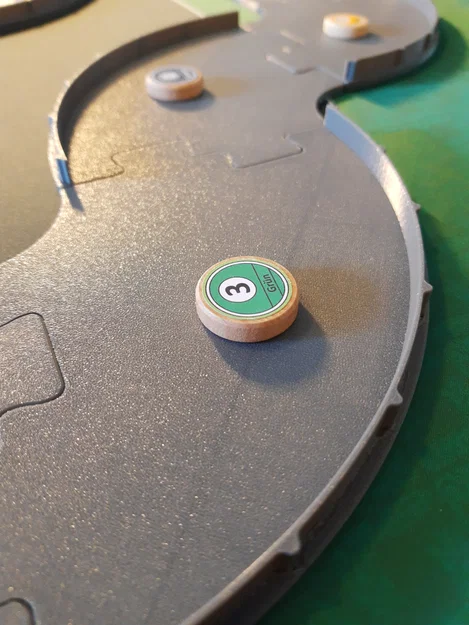 Đường đua búng đĩa (Race Track for Flicking Disks) - Image 2