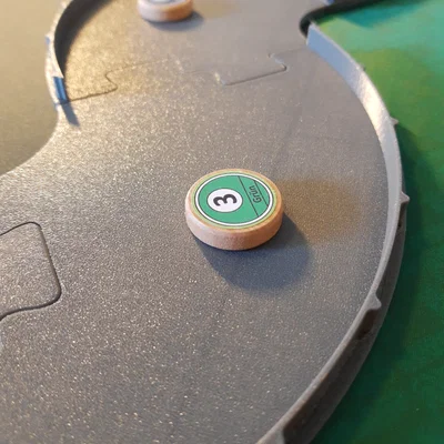 Đường đua búng đĩa (Race Track for Flicking Disks)