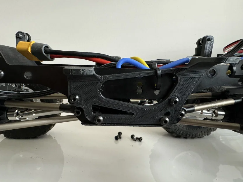Bộ chuyển đổi khung gầm WPL C74 sang linh kiện Axial UTB18 - Image 2
