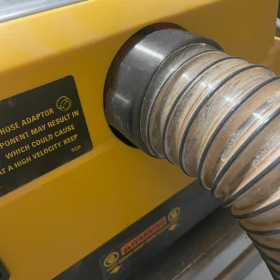 Adapter cổng hút bụi Dewalt DW735 cho ống 2.5"