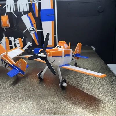 Dusty Crophopper (Planes) – Kit Card lắp ráp