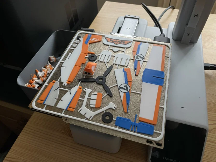 Dusty Crophopper (Planes) – Kit Card lắp ráp - Image 7