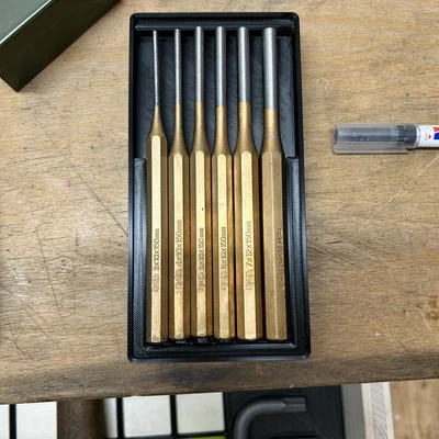 Khay đựng bộ đột lỗ Gridfinity (Punch Holder) thông minh gọn gàng