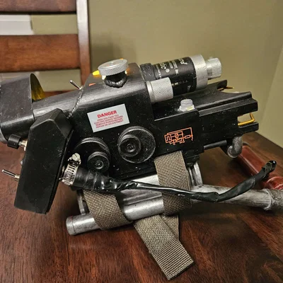 Mô hình Proton Pack gắn tay (Ghostbusters) - Phụ kiện cosplay 3D