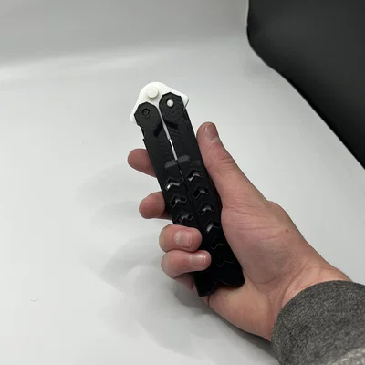 Balisong (Butterfly Knife) in 3D hoàn toàn