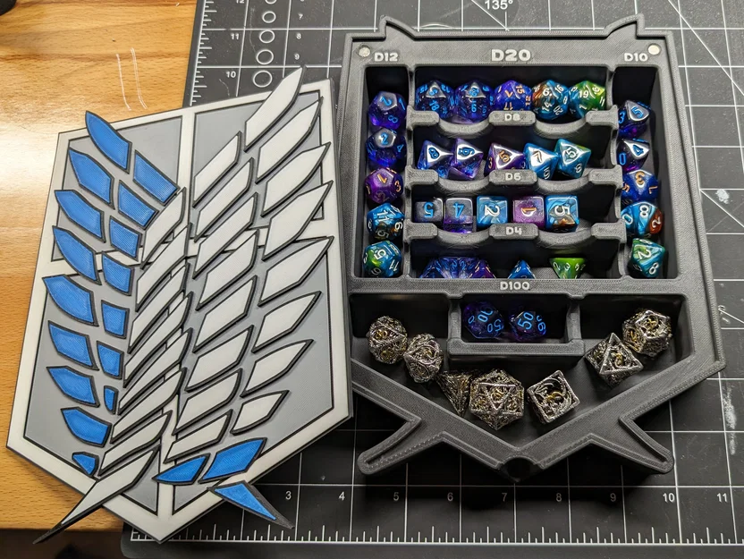 Attack on Titan - Scout Regiment - Hộp Xúc Xắc (Dice Box) - Image 1