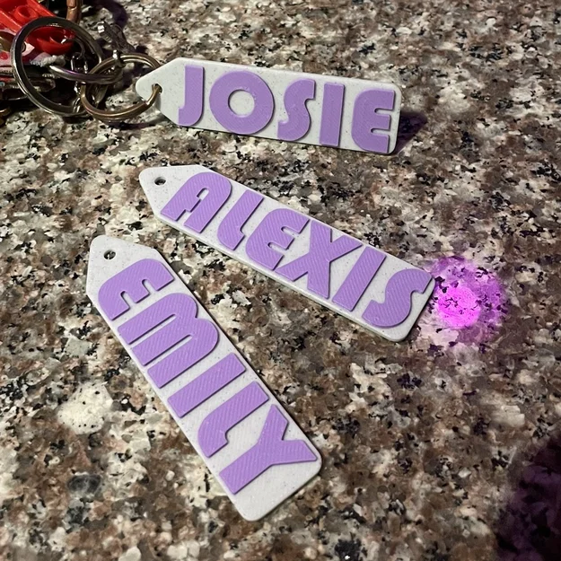 Móc Khóa Tùy Chỉnh Tên (Customizable Keychain with Name) - Image 1